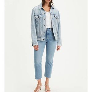 Levi’s Light Wash Jeans